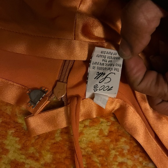 Beautiful orange silk pants! - Picture 4 of 5